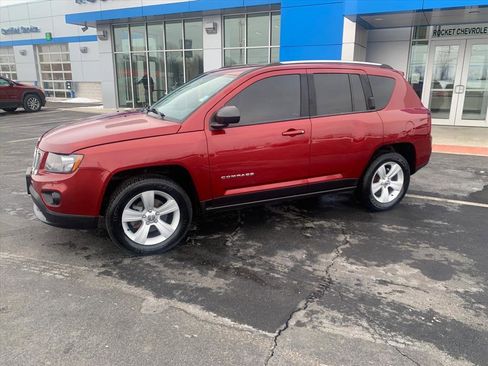 Used 2014 Jeep Compass Sport w/ Power Value Group image 2