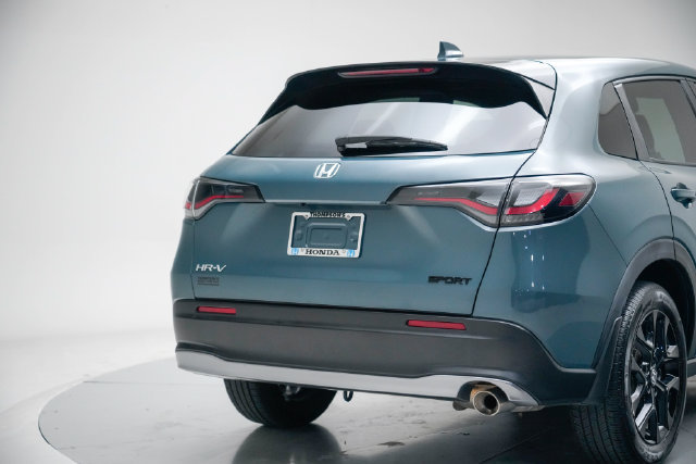 Certified 2025 Honda HR-V Sport image 9