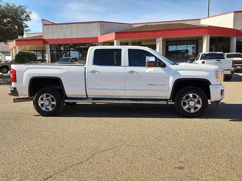 Used 2015 GMC Sierra 2500 Denali w/ Duramax Plus Package image 5