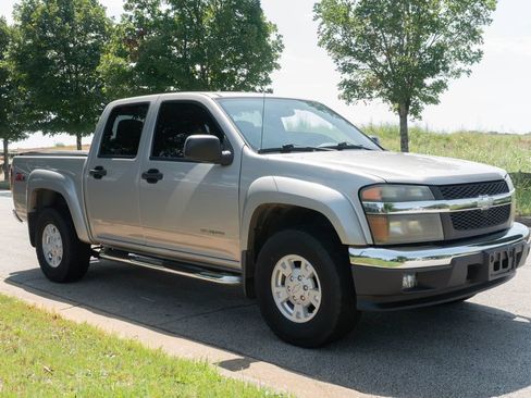 Used 2005 Chevrolet Colorado LS RWD image 3