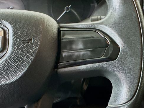 Used 2023 RAM ProMaster 2500 image 17