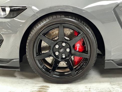 Used 2018 Ford Mustang Shelby GT350R w/ GT350R Equipment Group 920A RWD image 24
