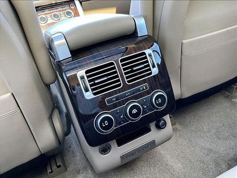 Used 2014 Land Rover Range Rover Supercharged image 25