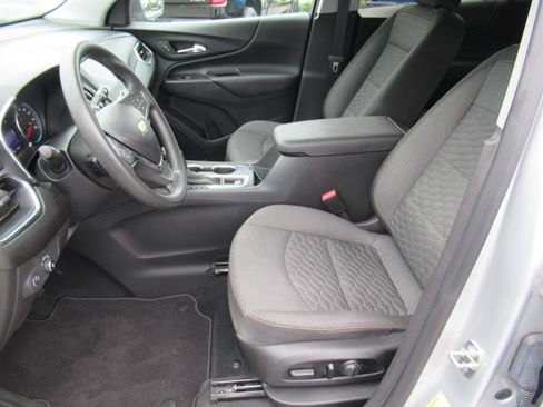 Used 2020 Chevrolet Equinox LT FWD image 16
