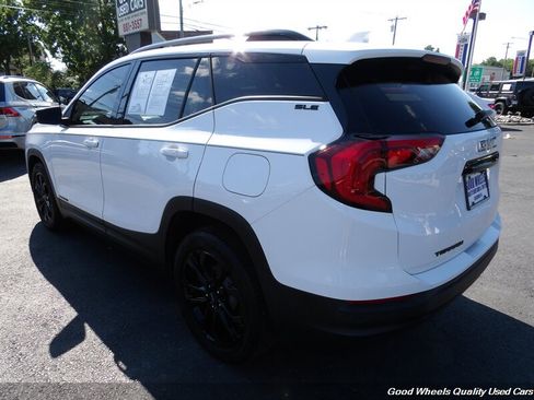 Used 2019 GMC Terrain SLE w/ Driver Convenience Package FWD image 7