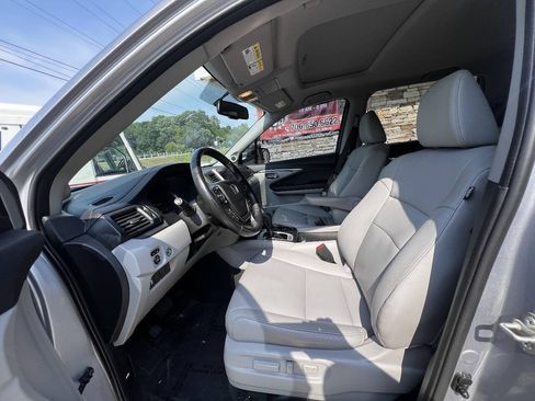 Used 2017 Honda Pilot EX-L image 16