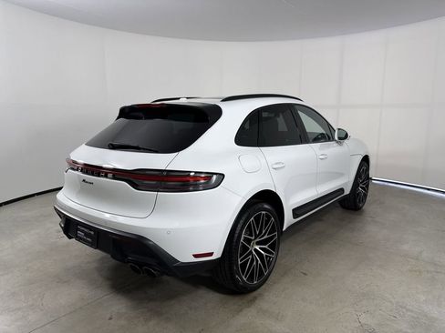 Certified 2026 Porsche Macan AWD/4WD image 7