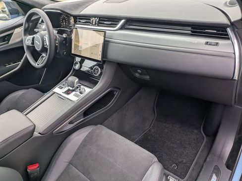 New 2026 Jaguar F-PACE SVR image 19