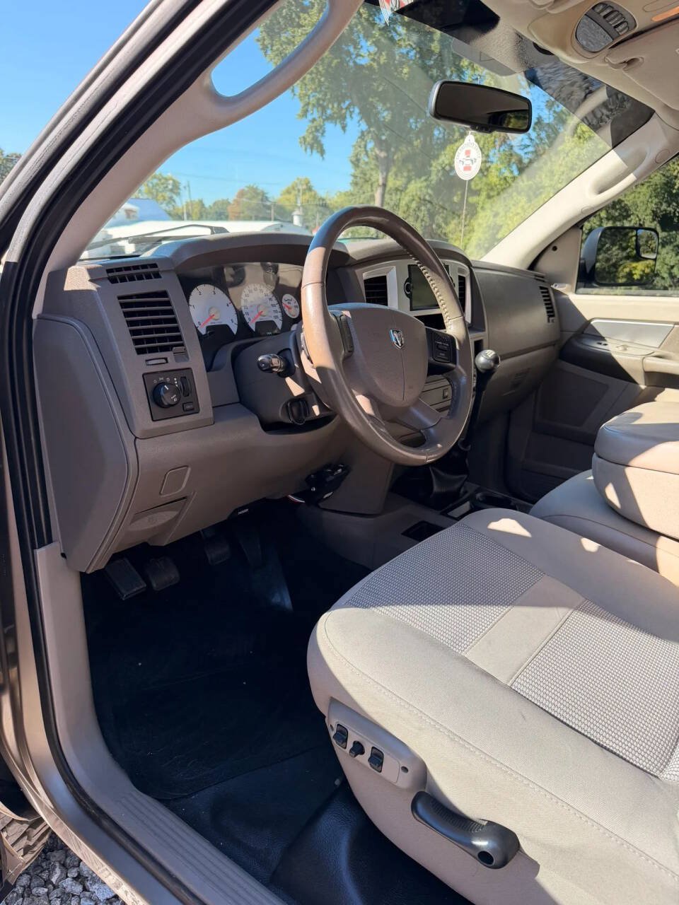 Used 2009 Dodge Ram 3500 Truck SLT w/ Popular Equipment Group AWD/4WD image 14