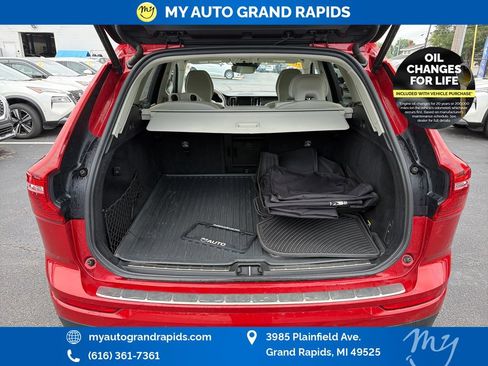 Used 2019 Volvo XC60 T6 Momentum w/ Protection Package Premier AWD/4WD image 25