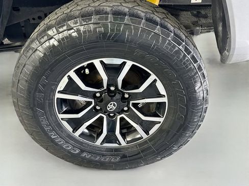 Used 2021 Toyota Tacoma TRD Sport image 29