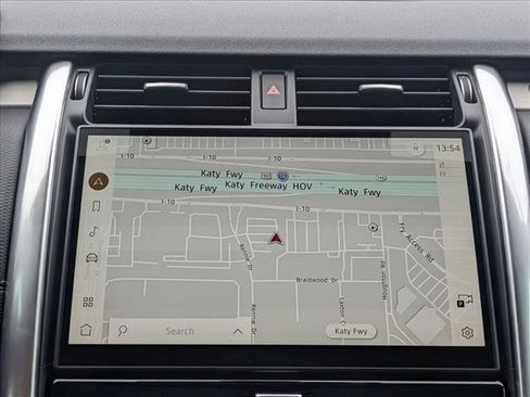 New 2026 Land Rover Discovery Limited Edition image 13