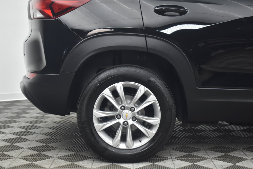 Used 2023 Chevrolet TrailBlazer LS AWD/4WD image 25