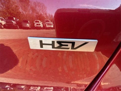 Used 2024 Kia Niro EX image 19