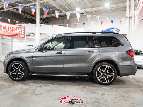 Used 2018 Mercedes-Benz GLS 550 4MATIC w/ Driver Assistance Package image 4