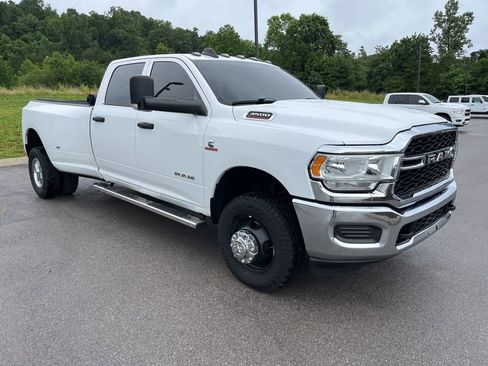 Used 2022 RAM 3500 Tradesman AWD/4WD image 2