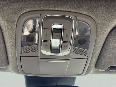 Used 2020 Hyundai Santa Fe SEL w/ Convenience + Premium Package FWD image 35