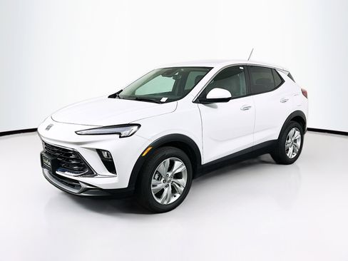 Used 2025 Buick Encore GX Preferred FWD image 3