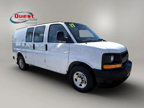 Used 2017 Chevrolet Express 2500 RWD image 1
