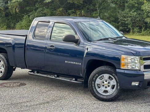 Used 2008 Chevrolet Silverado 1500 LT w/ Power Pack Plus image 11