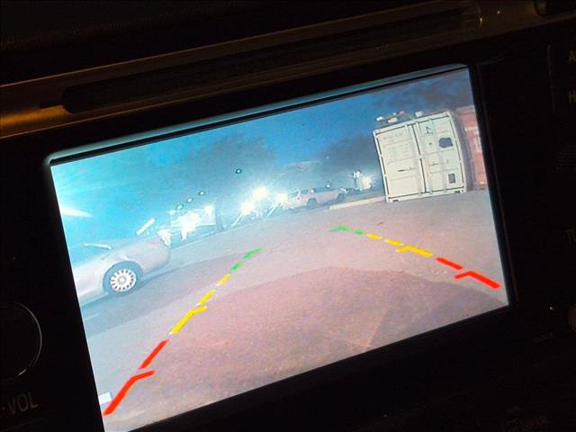 Used 2016 Toyota Prius C Three FWD image 11