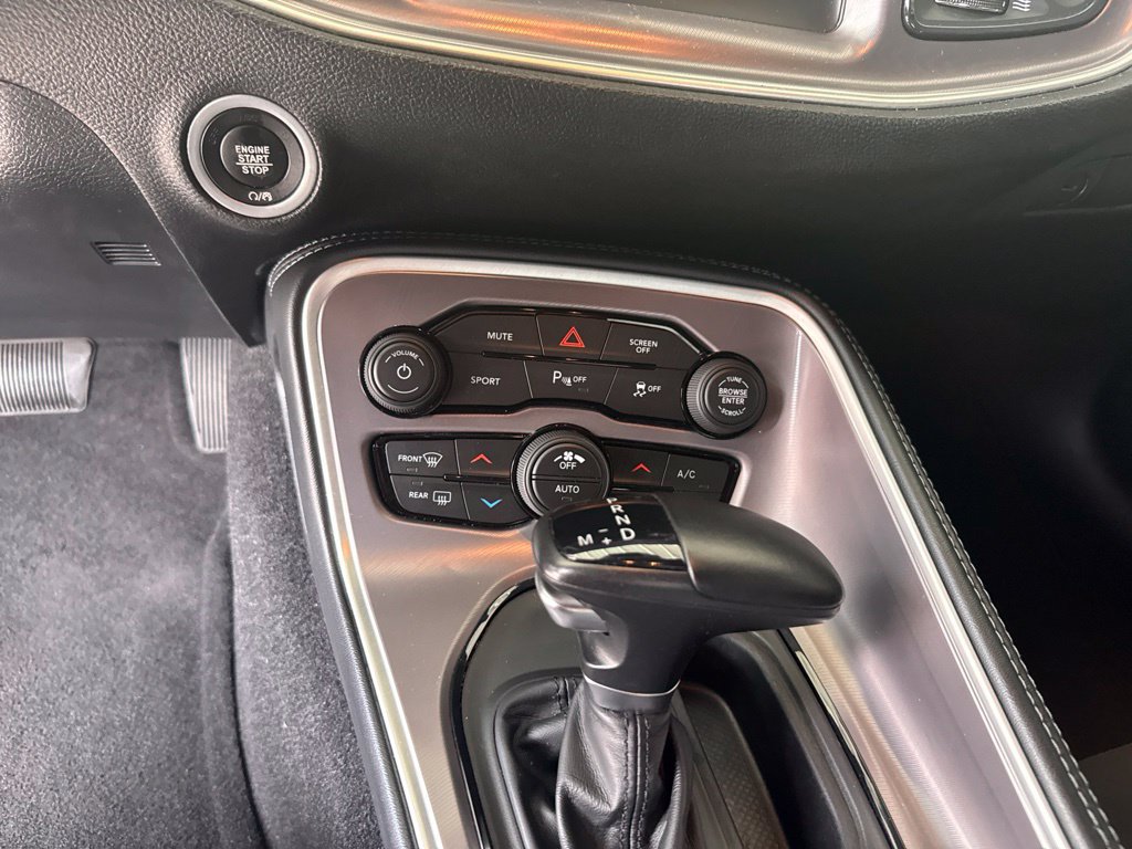 Used 2022 Dodge Challenger GT RWD image 12