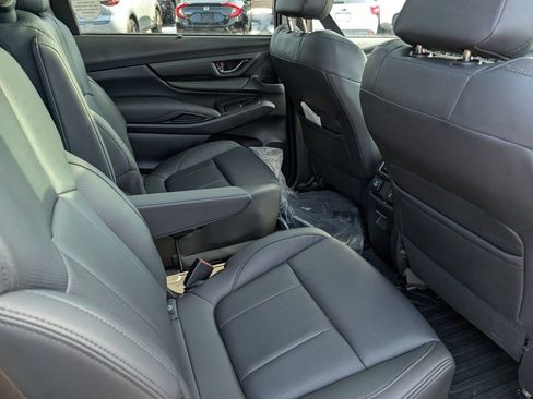 Used 2025 Subaru Ascent Bronze Edition w/ Onyx Package image 25