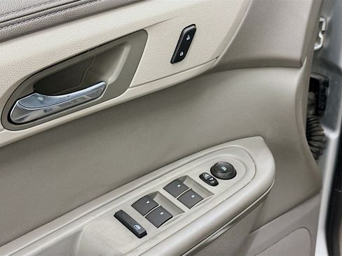 Used 2015 Chevrolet Traverse LS FWD image 15