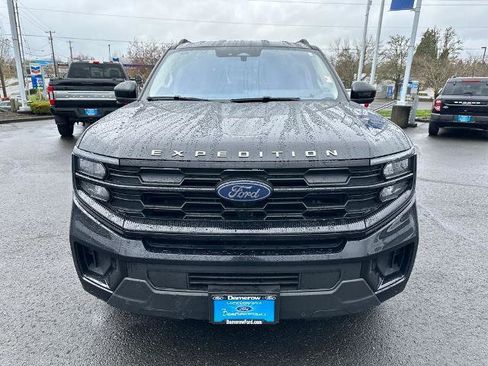 Certified 2025 Ford Expedition Active AWD/4WD image 10