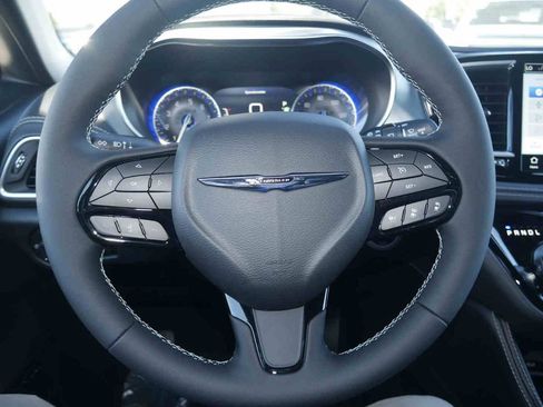 New 2026 Chrysler Pacifica Limited AWD/4WD image 35