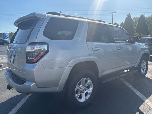 Used 2019 Toyota 4Runner SR5 Premium image 7