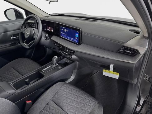 New 2026 Nissan Kicks SV FWD image 27
