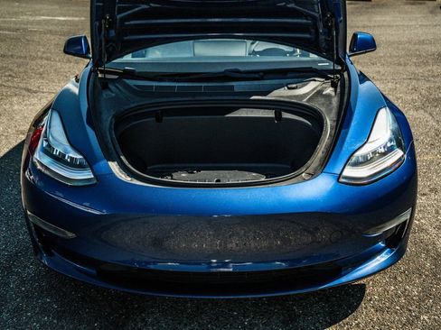 Used 2020 Tesla Model 3 Standard Range Plus RWD image 38