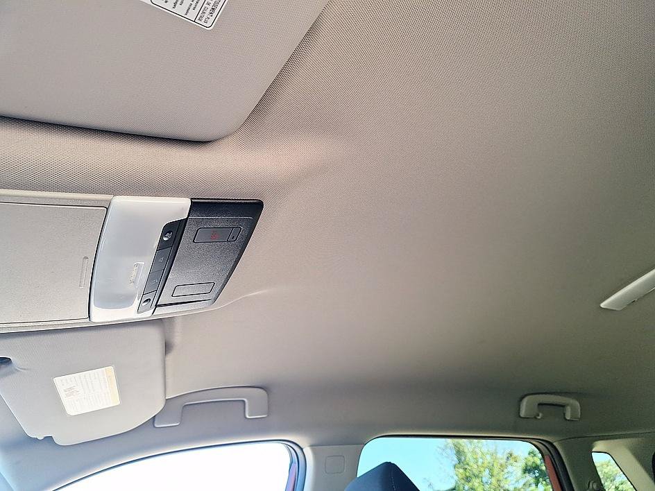Certified 2025 Nissan Rogue SV FWD image 20