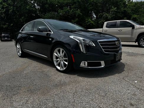Used 2019 Cadillac XTS Premium Luxury w/ Driver Assist Package FWD image 2