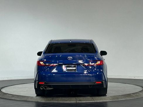 Used 2025 Toyota Camry SE w/ Multimedia Upgrade Package FWD image 8