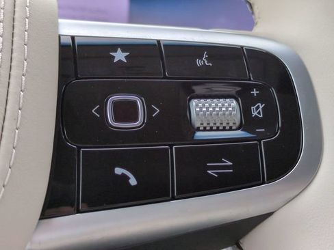 Certified 2025 Genesis GV80 3.5T Prestige AWD/4WD image 25