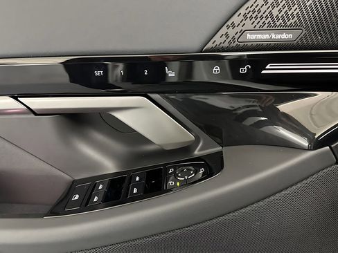 Used 2026 BMW 530i w/ Premium Package image 13