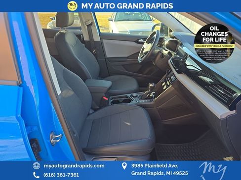 Used 2024 Volkswagen Taos SE image 22