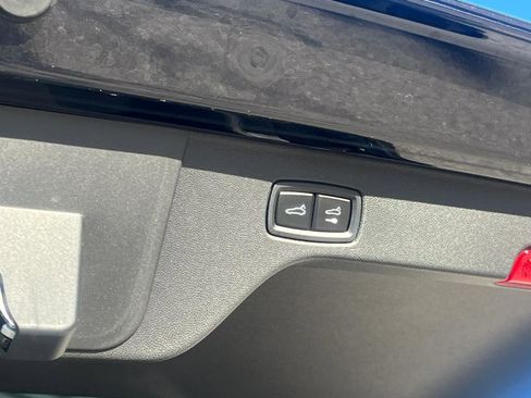 Certified 2024 Porsche Macan 4 Electric image 30