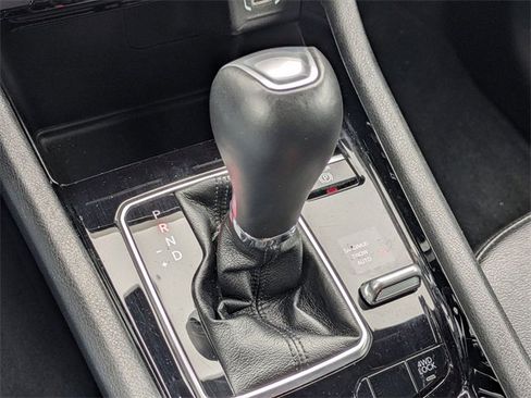 Used 2024 Jeep Compass Limited image 21