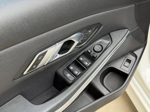 Used 2021 BMW 330i Sedan w/ Driving Assistance Package RWD image 27
