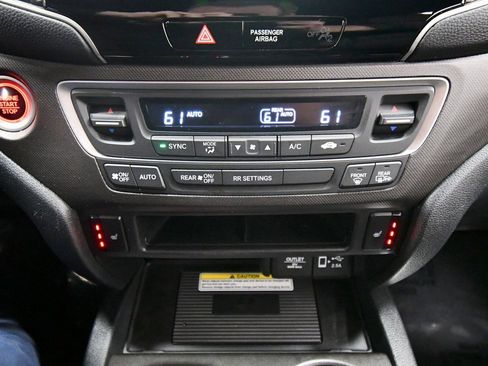 Certified 2022 Honda Passport TrailSport image 27
