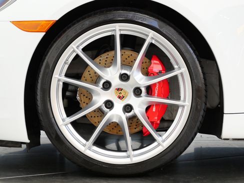 Used 2015 Porsche 911 Carrera S RWD image 10