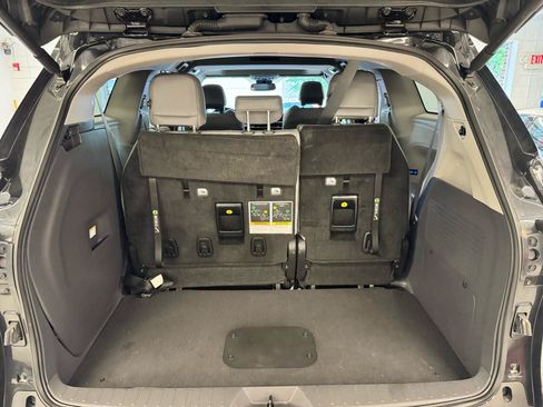 Used 2022 Toyota Sienna XLE FWD image 29