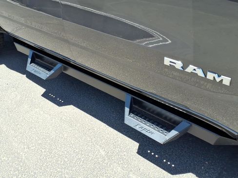 Used 2022 RAM 1500 Big Horn RWD image 10