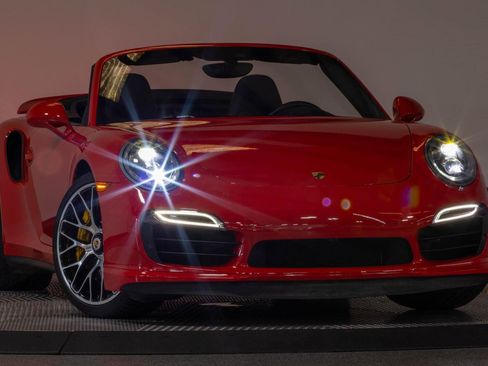 Used 2015 Porsche 911 Turbo S AWD/4WD image 36