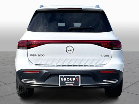 Certified 2023 Mercedes-Benz EQB 300 4MATIC image 5