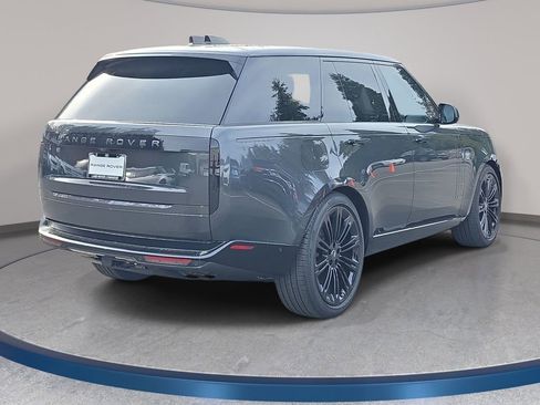 New 2025 Land Rover Range Rover Autobiography AWD/4WD image 5