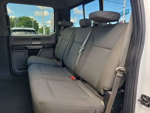 Used 2019 Ford F150 XLT w/ Equipment Group 302A Luxury AWD/4WD image 11